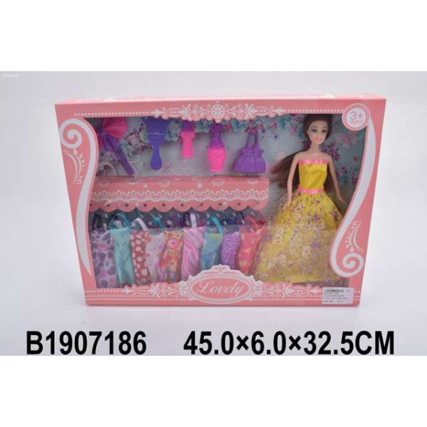 Кукла 1035B с платьями и аксесс. в коробке